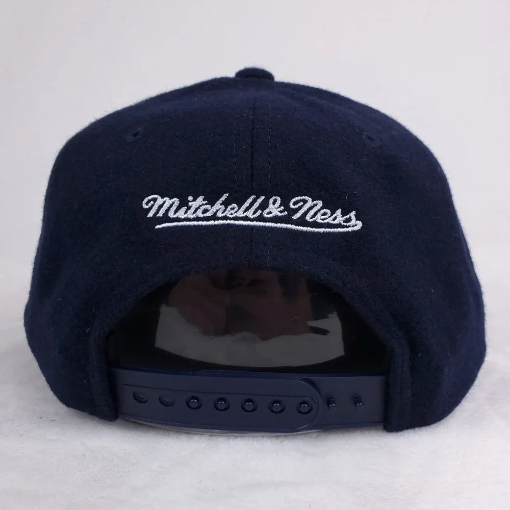 Atlanta Braves Mitchell &‎ Ness MLB Snapback Hat Cap 3D Logo Navy Wool NWT